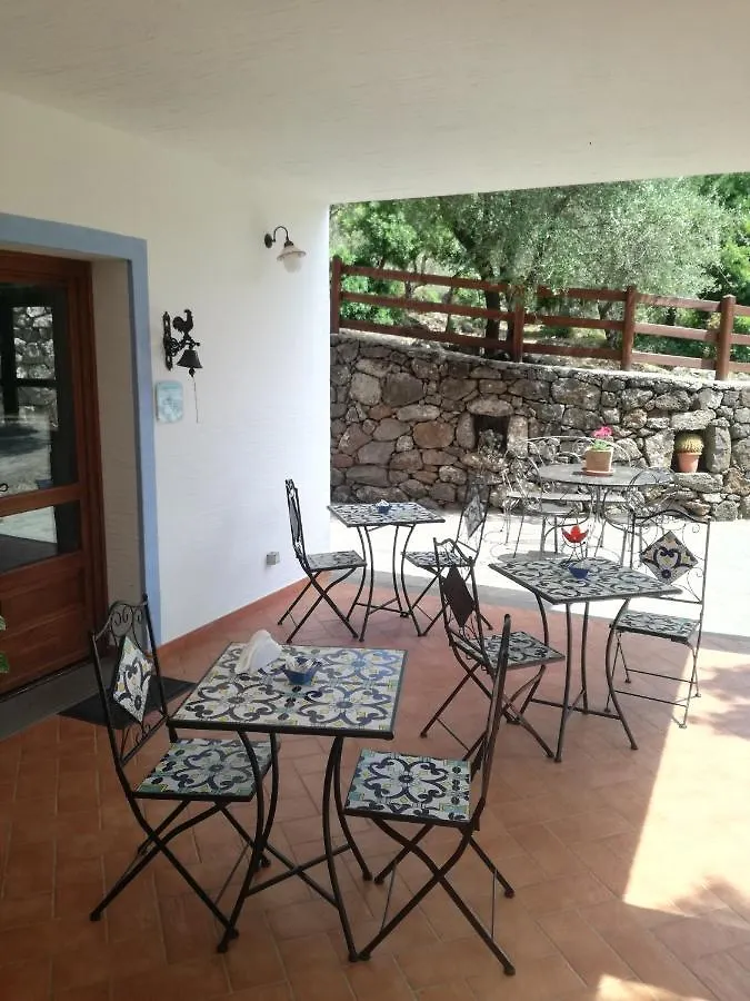 Residenza Di Campagna Dolmen Motorra Casa de hóspedes Dorgali 0*,  Itália